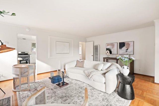 2247 Menalto Avenue, East Palo Alto, CA 94303