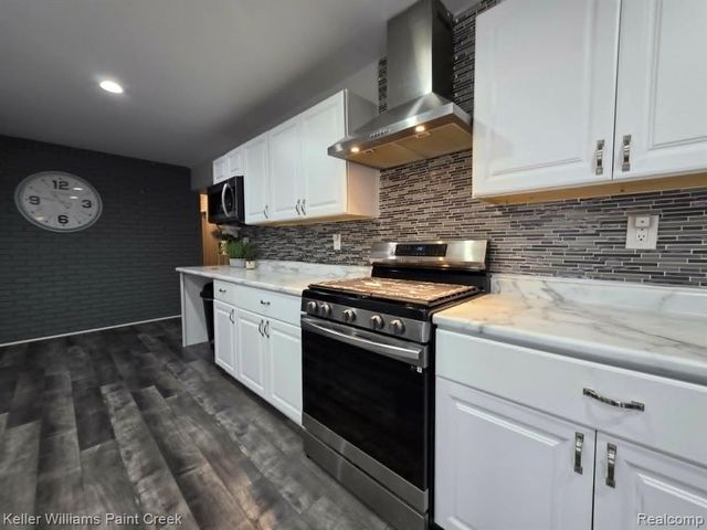 220 Boyken, Rochester Hills, MI 48307