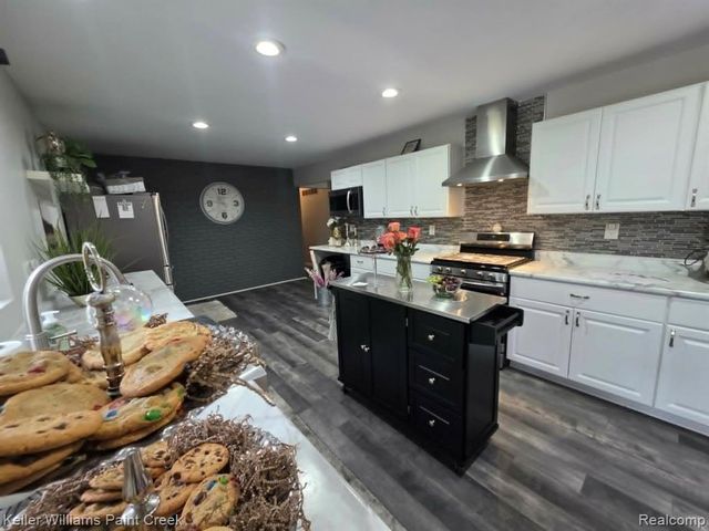 220 Boyken, Rochester Hills, MI 48307
