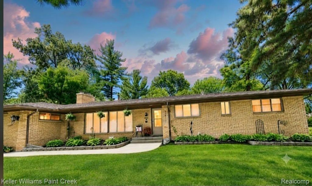 220 Boyken, Rochester Hills, MI 48307