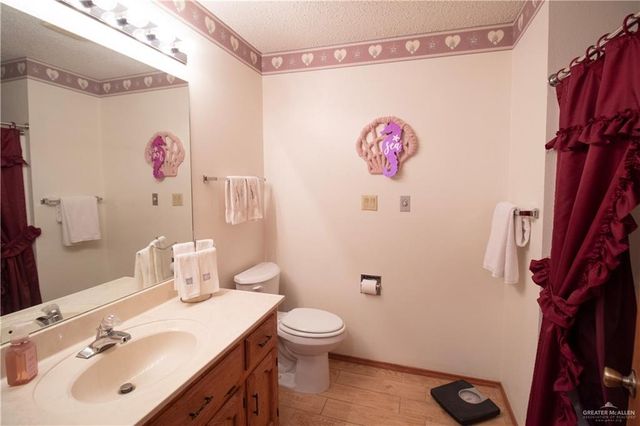 411 Scorpio Street, Mission, TX 78572