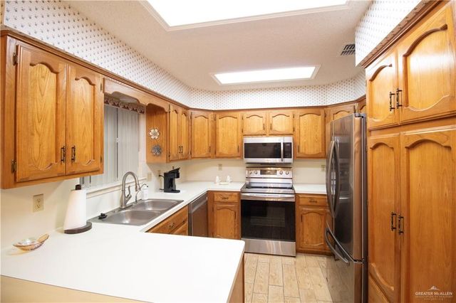 411 Scorpio Street, Mission, TX 78572