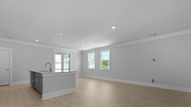 211 Terrace View Drive, Summerville, SC 29486