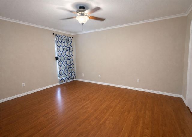 12905 Woodforest Boulevard 305, Houston, TX 77015