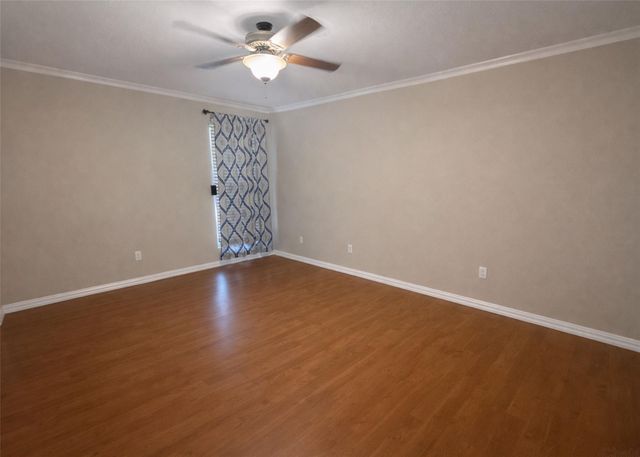 12905 Woodforest Boulevard 305, Houston, TX 77015