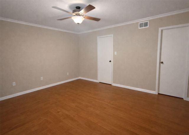 12905 Woodforest Boulevard 305, Houston, TX 77015