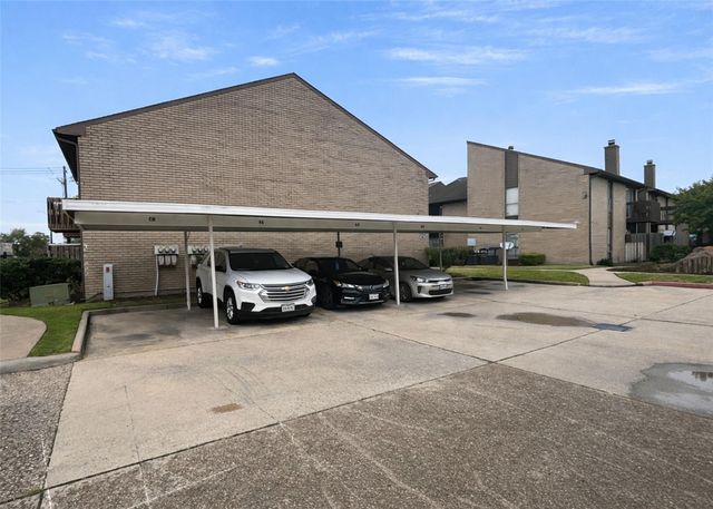 12905 Woodforest Boulevard 305, Houston, TX 77015