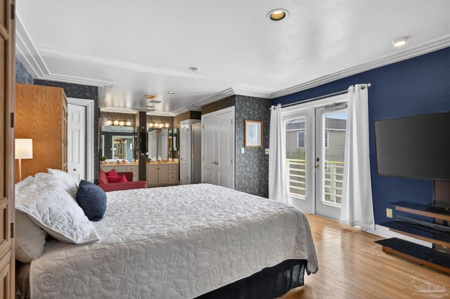 7591 White Sands Blvd, Navarre, FL 32566