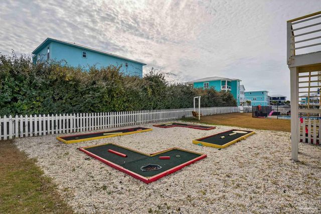 7591 White Sands Blvd, Navarre, FL 32566