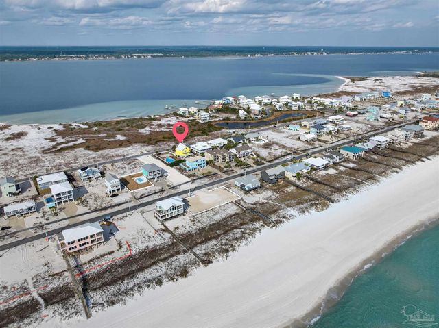 7591 White Sands Blvd, Navarre, FL 32566