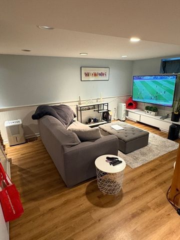 40 Shattuck Park Rd, Norwood, MA 02062