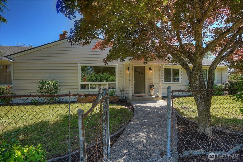 1517 S Lawrence Street, Tacoma, WA 98405