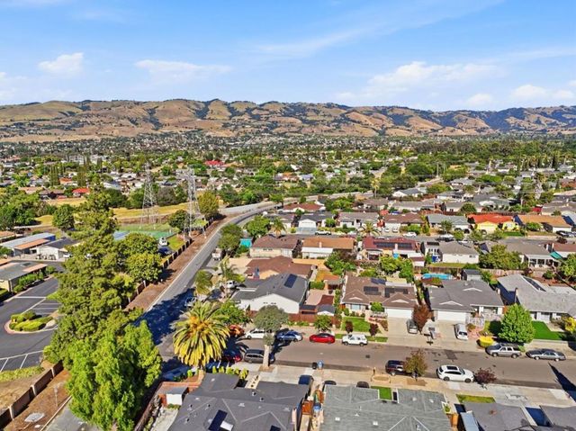 2965 Calle De Las Estrella, San Jose, CA 95148