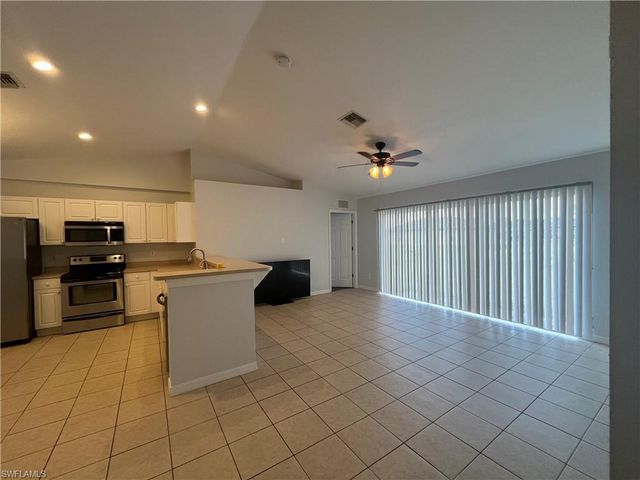 313 NE 30th ST, Cape Coral, FL 33909