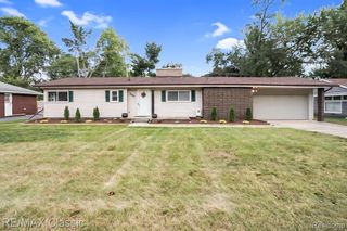 18248 Farmington Road, Livonia, MI 48152