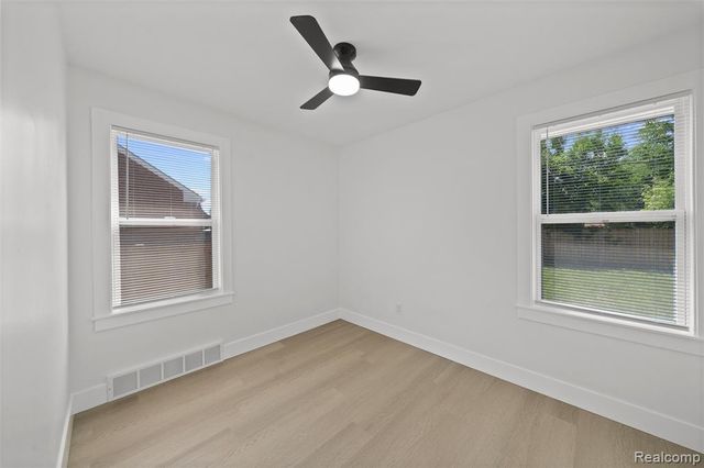 20323 Regent Drive, Detroit, MI 48205