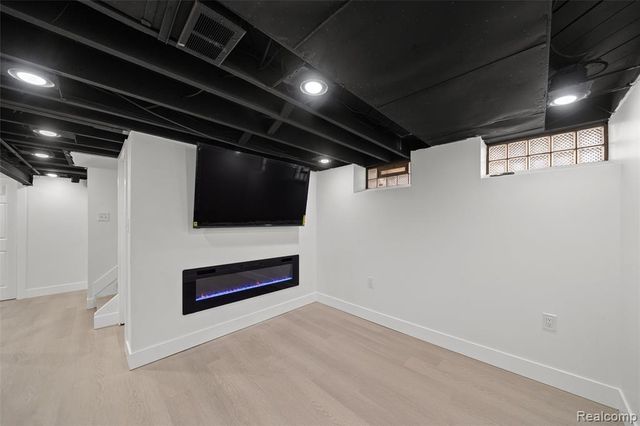 20323 Regent Drive, Detroit, MI 48205