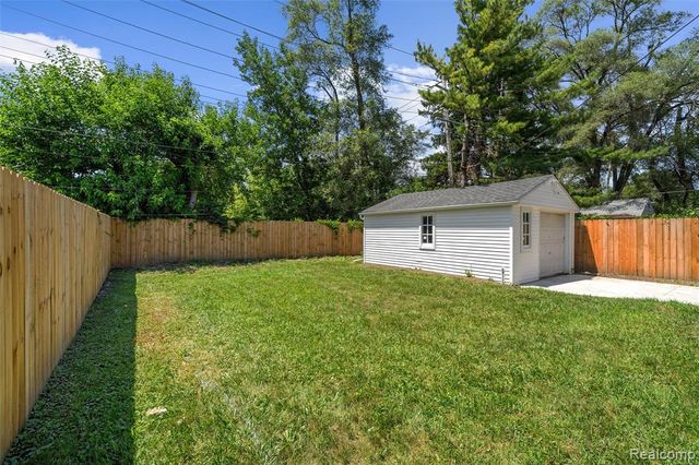 20323 Regent Drive, Detroit, MI 48205