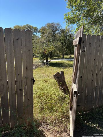 5319 Timber Row, San Antonio, TX 78250