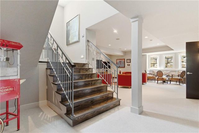 4824 W 144th Terrace, Overland Park, KS 66224