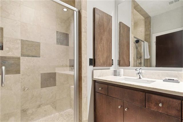 4824 W 144th Terrace, Overland Park, KS 66224