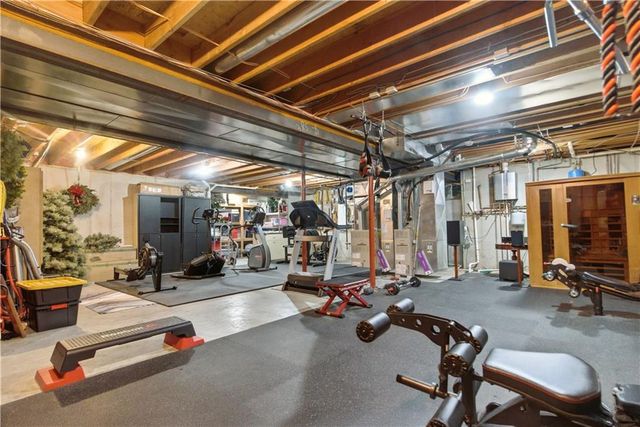 4824 W 144th Terrace, Overland Park, KS 66224