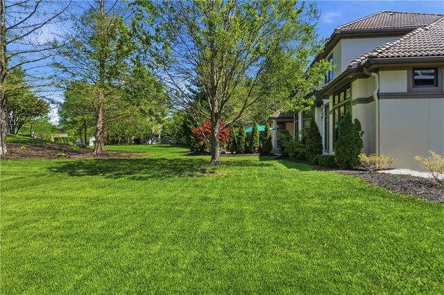 4824 W 144th Terrace, Overland Park, KS 66224