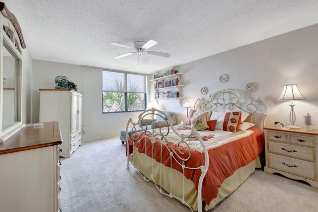 1950 SW Palm City Road 14-304, Stuart, FL 34994