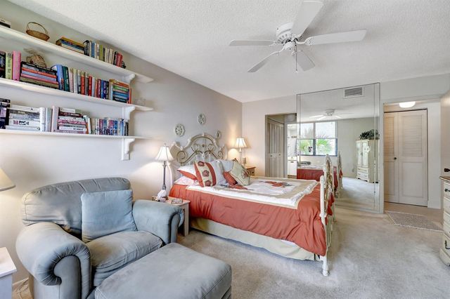 1950 SW Palm City Road 14-304, Stuart, FL 34994