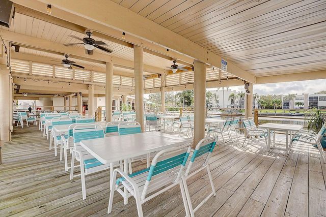 1950 SW Palm City Road 14-304, Stuart, FL 34994