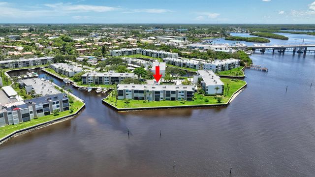 1950 SW Palm City Road 14-304, Stuart, FL 34994
