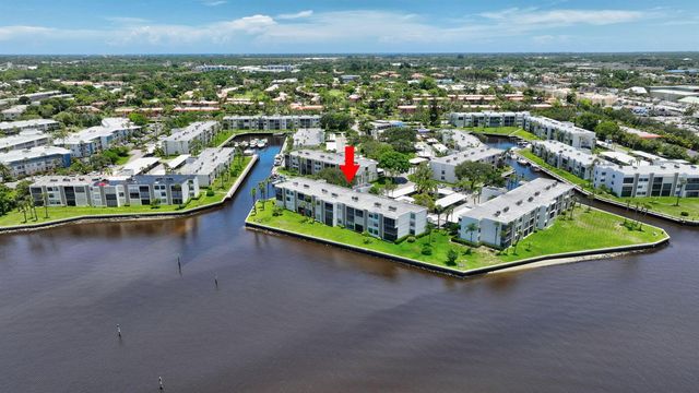 1950 SW Palm City Road 14-304, Stuart, FL 34994