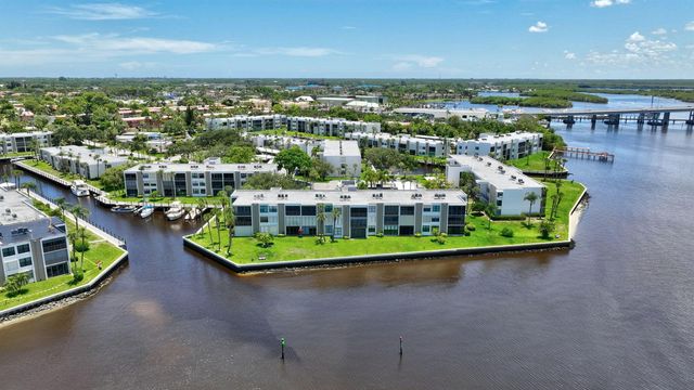 1950 SW Palm City Road 14-304, Stuart, FL 34994