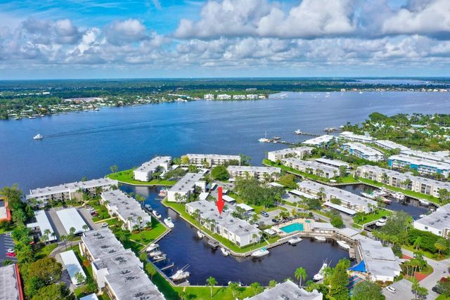 1950 SW Palm City Road 14-304, Stuart, FL 34994