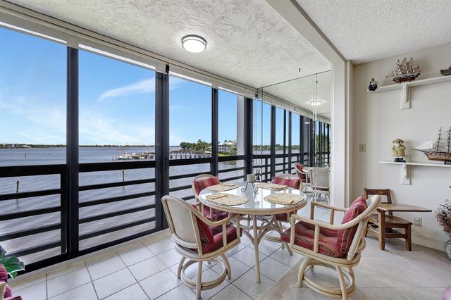 1950 SW Palm City Road 14-304, Stuart, FL 34994