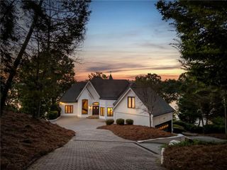 2265 Sidney Drive, Gainesville, GA 30506