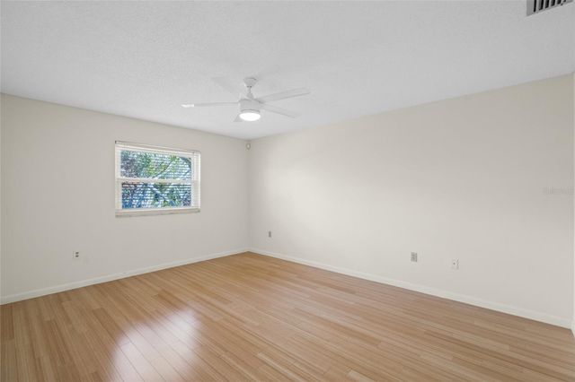 3987 MACEACHEN BLVD 133, Sarasota, FL 34233