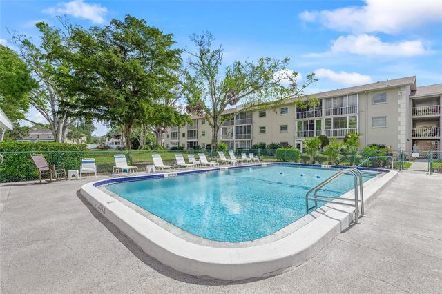 3987 MACEACHEN BLVD 133, Sarasota, FL 34233