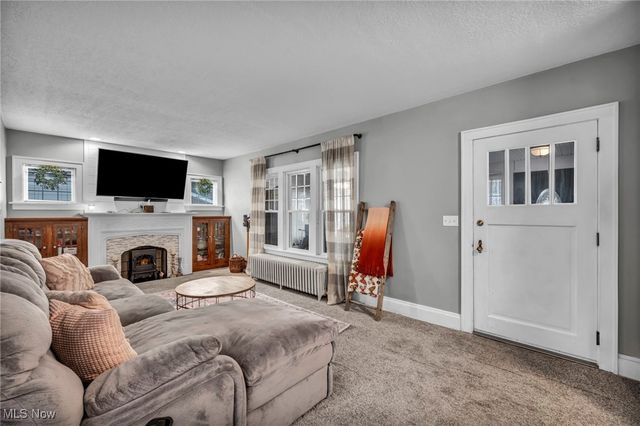 308 E Baird Avenue, Barberton, OH 44203