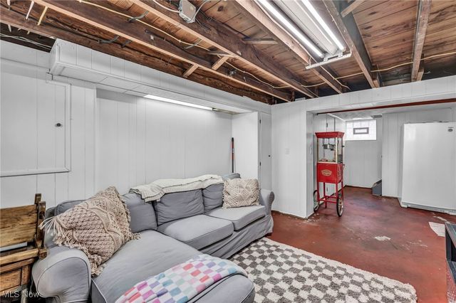 308 E Baird Avenue, Barberton, OH 44203