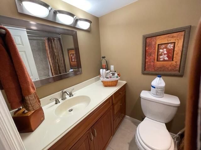 22 Colonial Club Drive 103, Boynton Beach, FL 33435