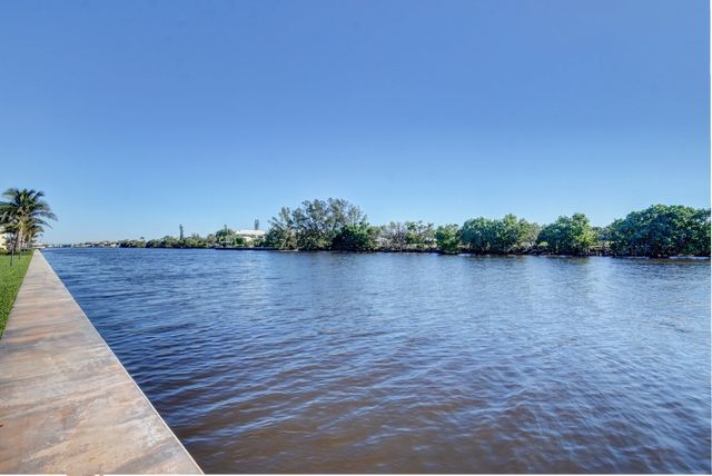 22 Colonial Club Drive 103, Boynton Beach, FL 33435
