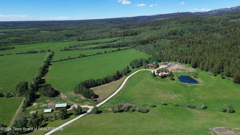 465 E RIGBY Road, Alta, WY 83414 photo 2