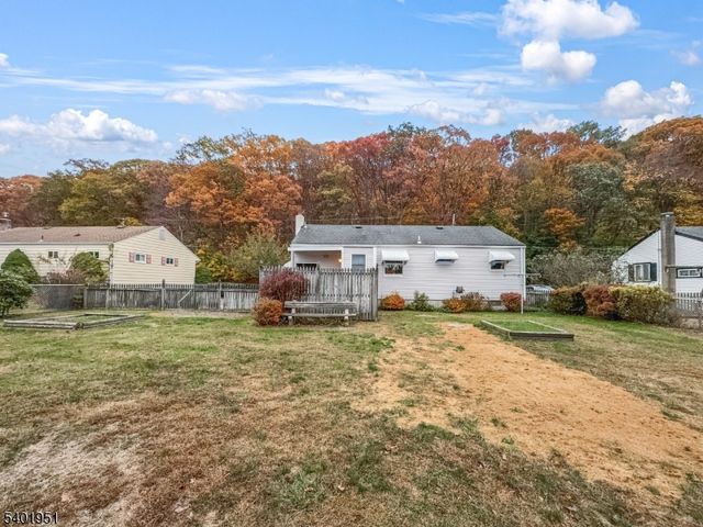 22 Green Rd, Mine Hill Twp., NJ 07803