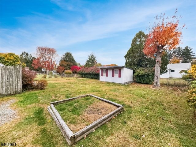 22 Green Rd, Mine Hill Twp., NJ 07803