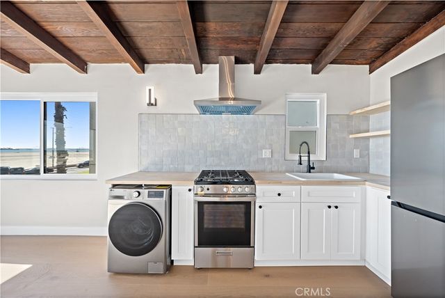 5339 E Ocean, Long Beach, CA 90803