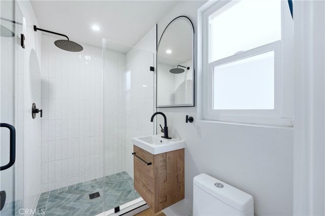 5339 E Ocean, Long Beach, CA 90803