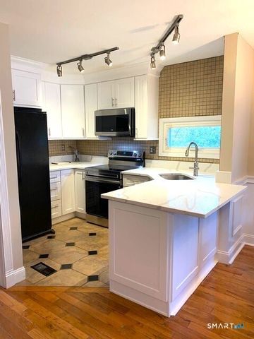 65 Ellsworth Street APT 302, Bridgeport, CT 06605