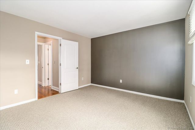 65 Ellsworth Street APT 302, Bridgeport, CT 06605