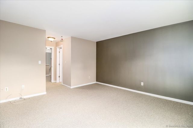 65 Ellsworth Street APT 302, Bridgeport, CT 06605